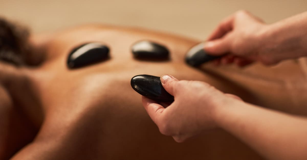 Massage Body Aroma - Thái bằng tinh dầu - đá nóng